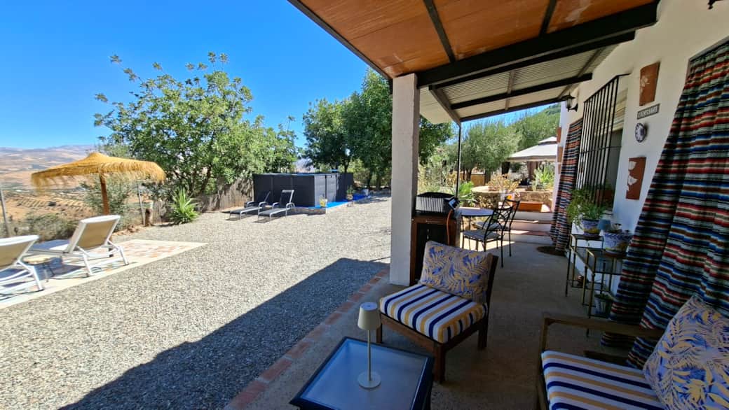Rocasita - Dining Area