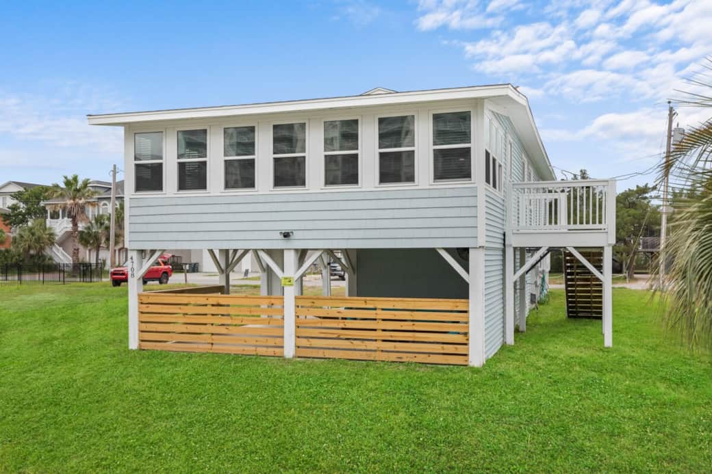 Surf Street Home For Rent quick walk to the popular "Windy Hill" beach just 2 blocks away.  Includes everything you need for beach fun!
