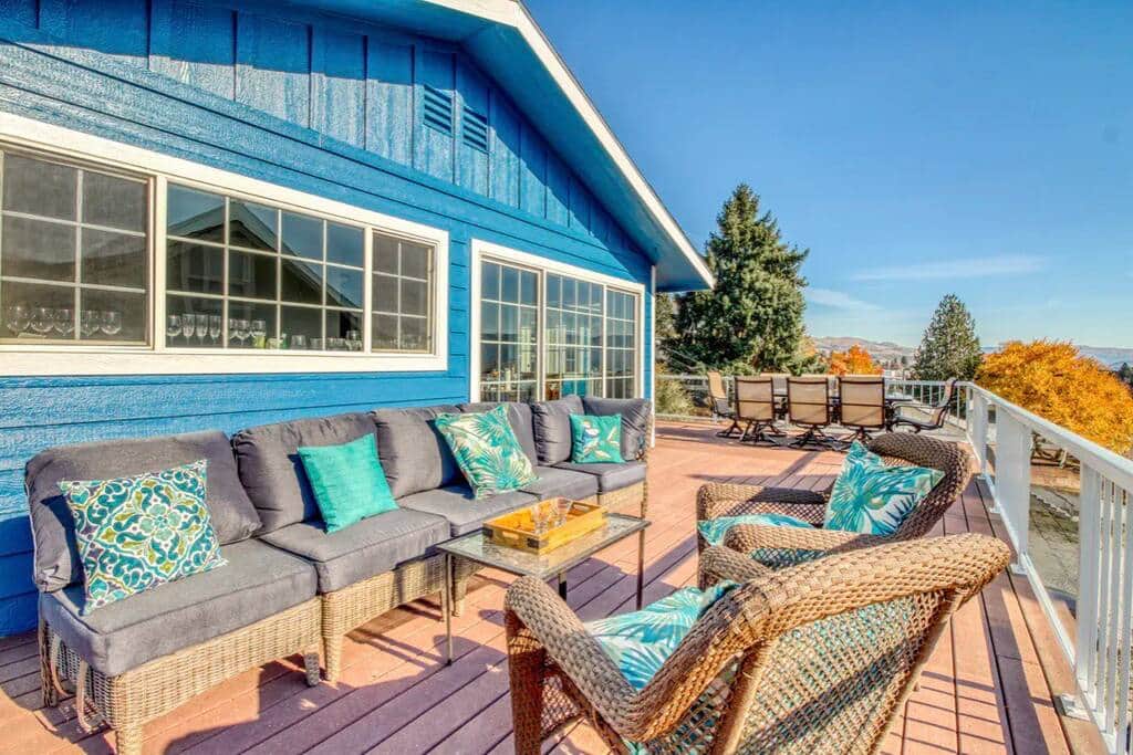 Lakeside Pool Retreat + Hot Tub, Game Room, Views Vacation Home in Manson