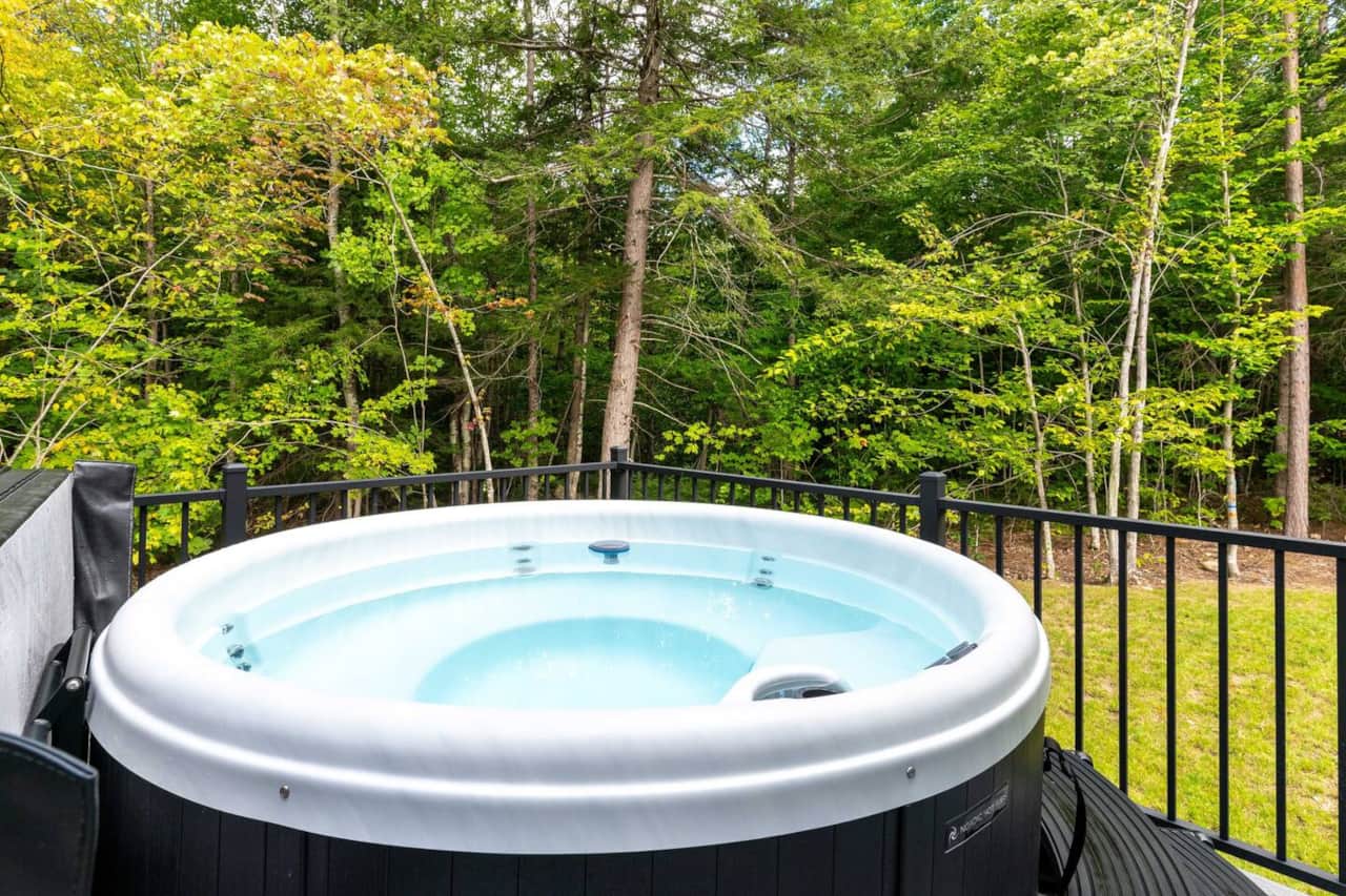 Nordic Crown II hot tub seats five
