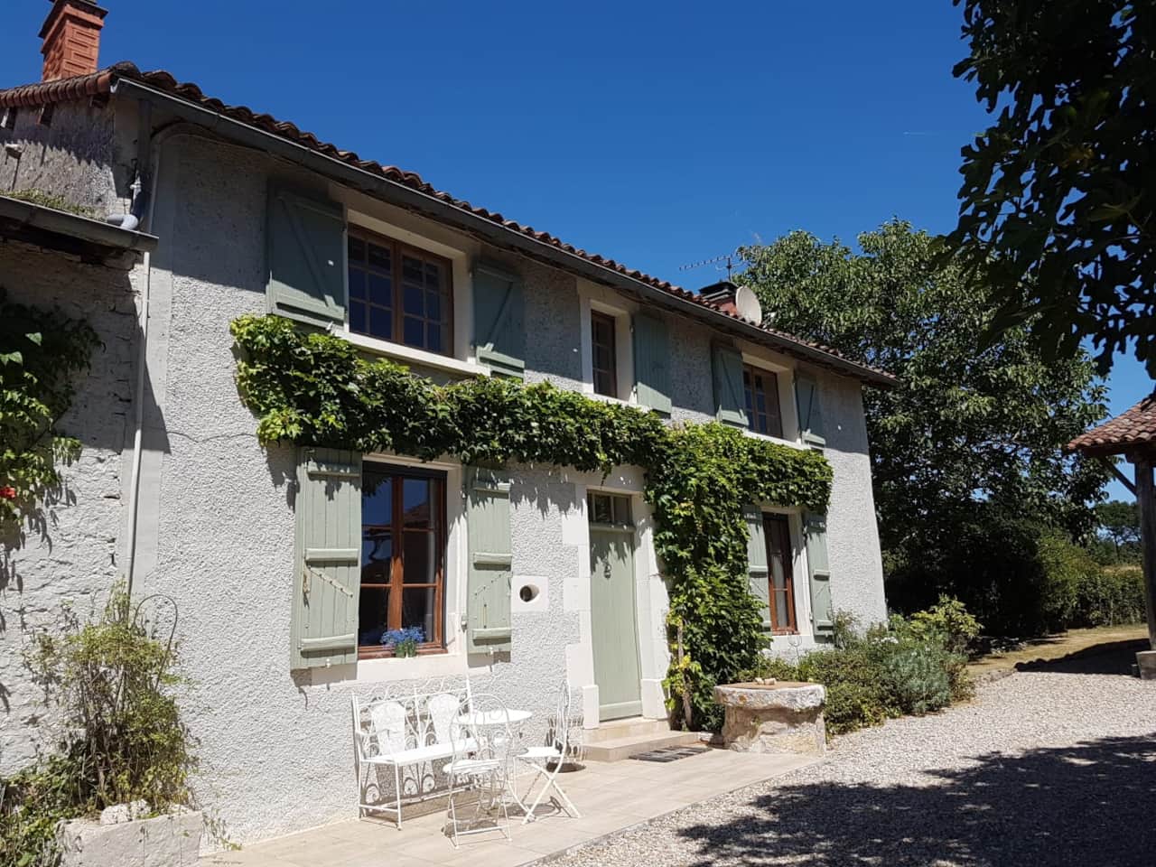 farmhouse front 2022.jpg