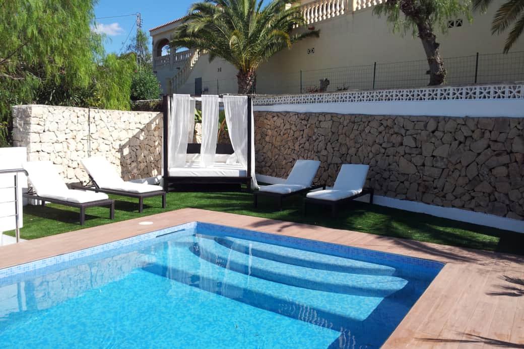 Bali bed & Loungers