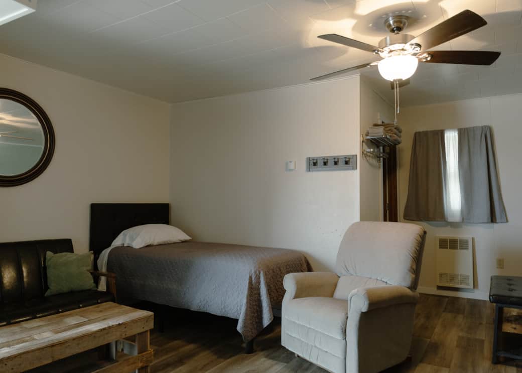 Motel Room 4B Motel Room 4B