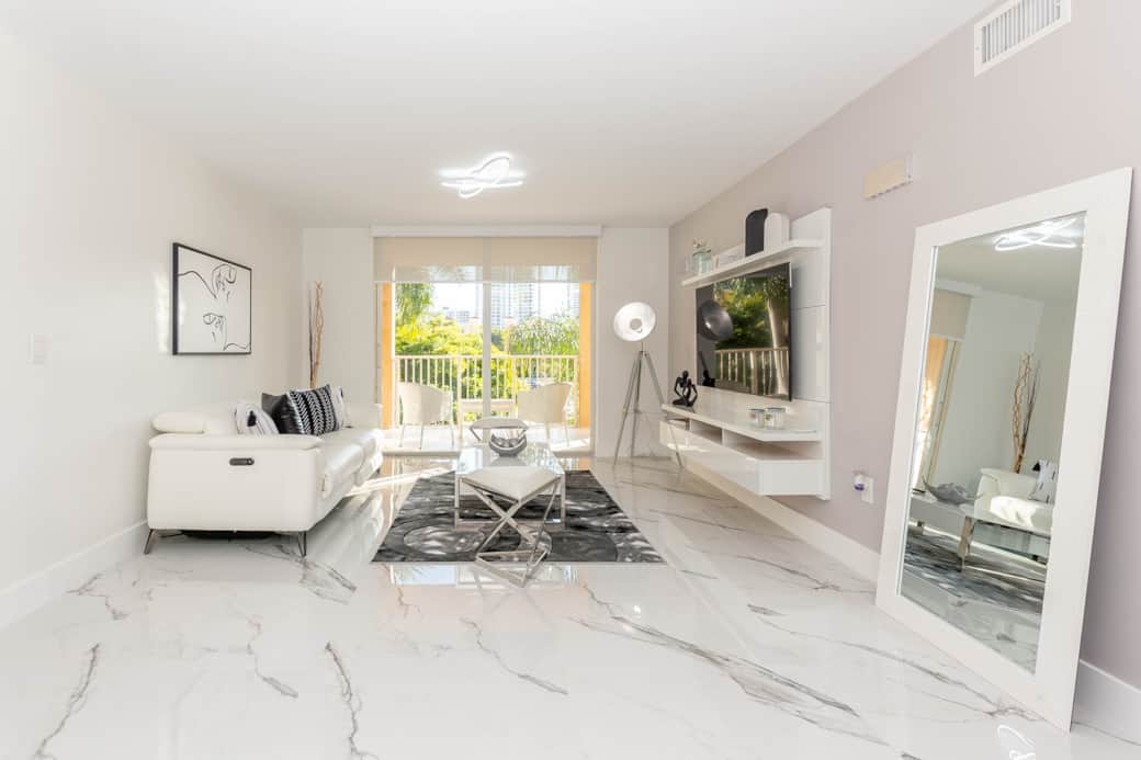 19777 E Country Club Dr Unit-print-003-002-DSC 1947-3763x2509-300dpi 19777 E Country Club Dr Unit-print-003-002-DSC 1947-3763x2509-300dpi