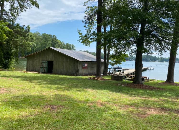 The boathouse is equipped with canoe, kayak,  and fishing rods  for guests to enjoy