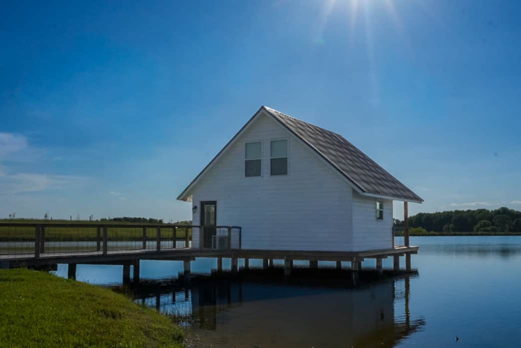 Lakehouse Cabin