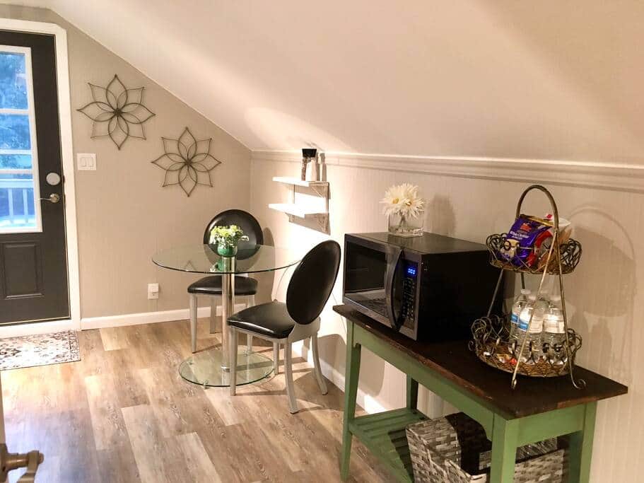 eat in kitchen with microwave for two