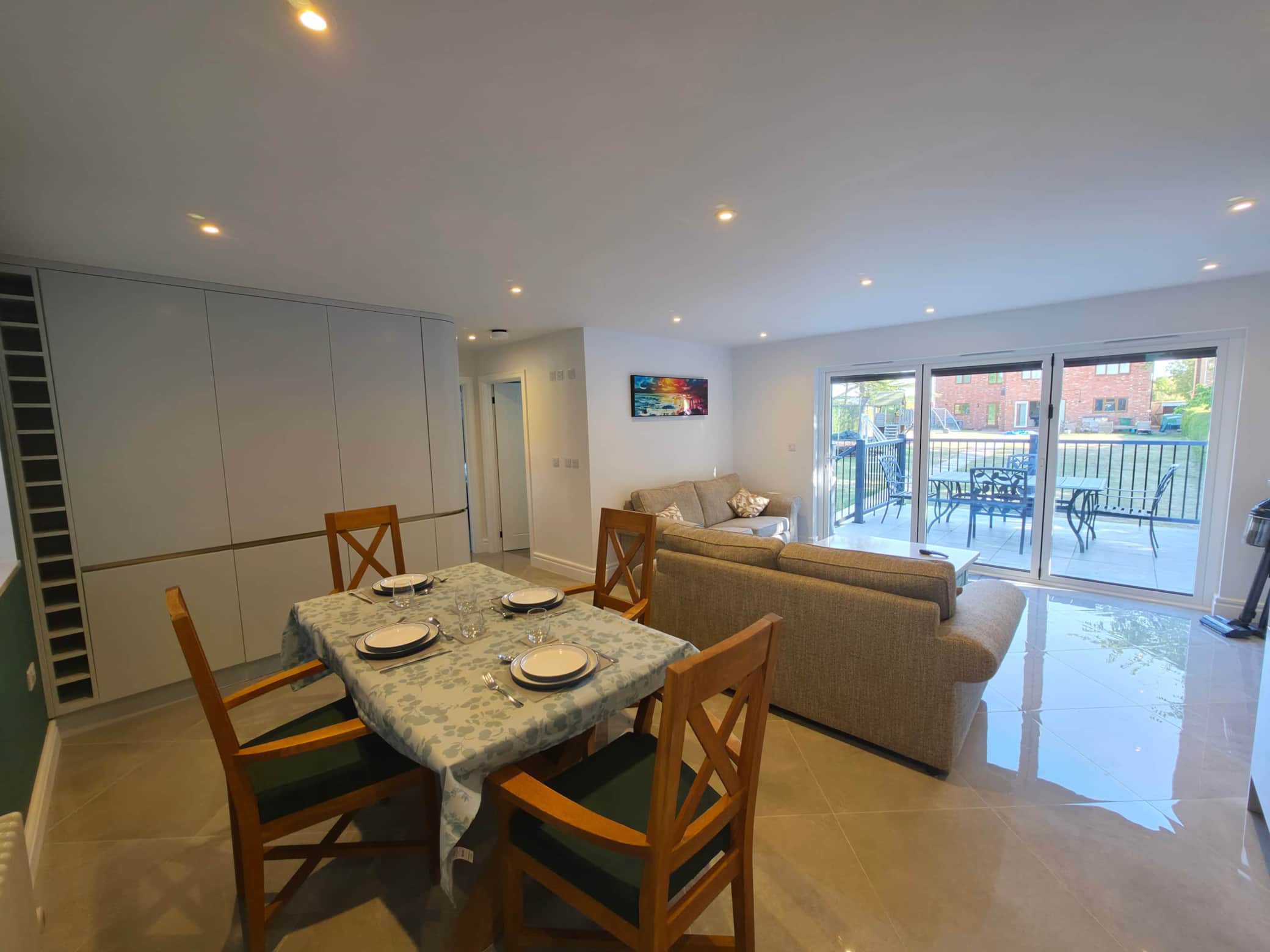 Kitchen/Diner/Lounge