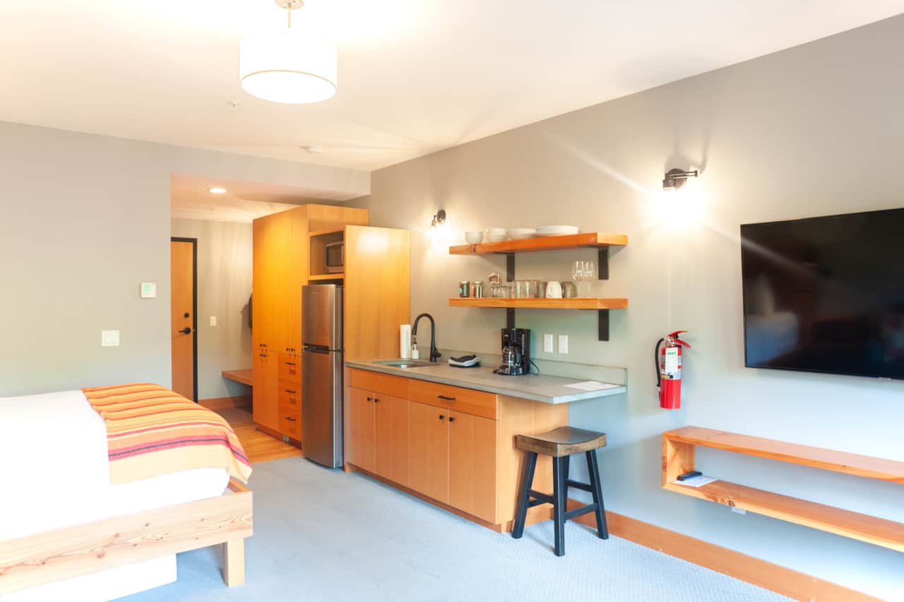 studio #3 kitchenette