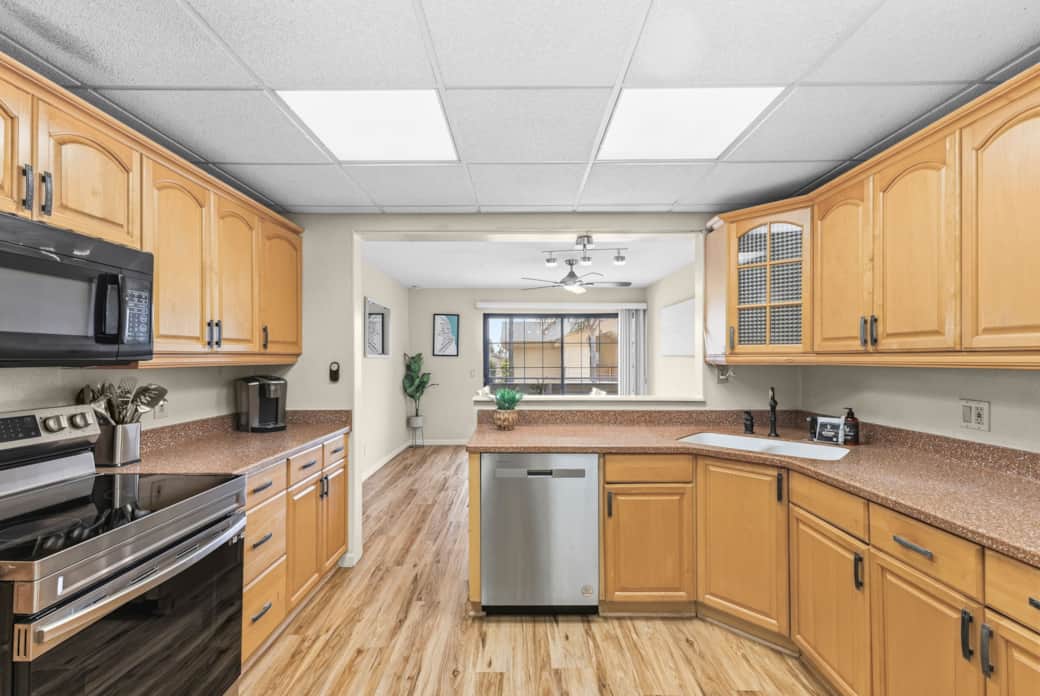 Fully Equipped Kitchen Fully Equipped Kitchen