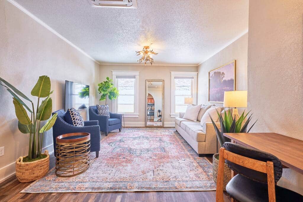 This spacious suite is decorated in a traditional style, but with a fresh, modern twist.