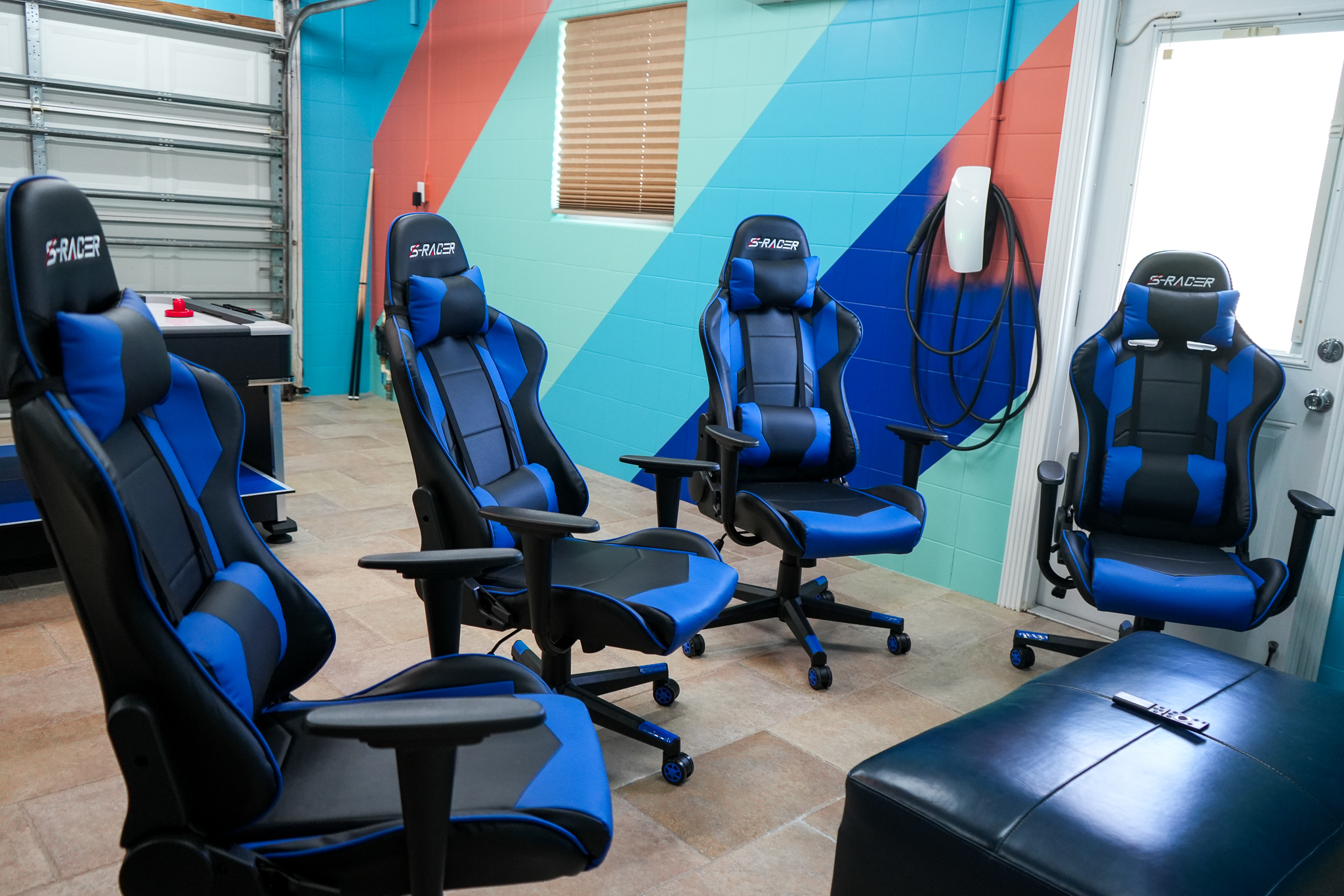 Get comfortable in our stylish gaming chairs, ready for an exciting gaming session.