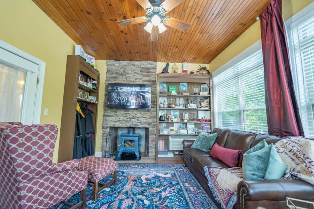 The Diagon Alley built-in shelves are each decorated based on a shop within the famous wizard world street. You will find Gringotts, Ollivanders, Flourish & Blotts and more! The Diagon Alley built-in shelves are each decorated based on a shop within the famous wizard world street. You will find Gringotts, Ollivanders, Flourish & Blotts and more!