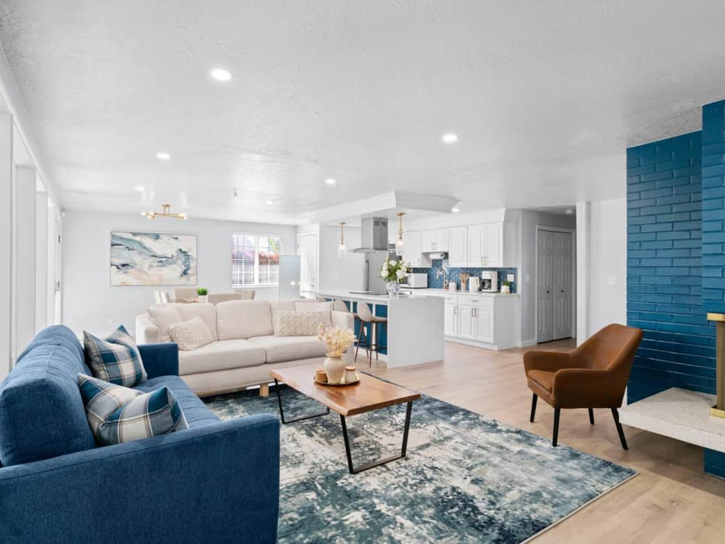 open concept with an inviting atmosphere 