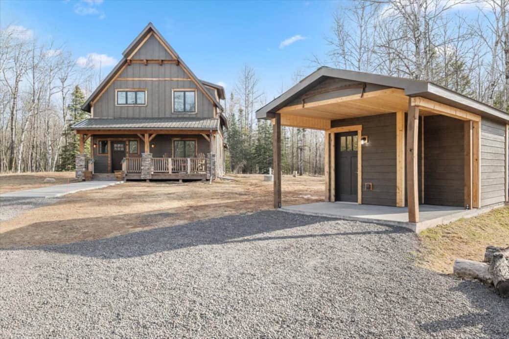 Private outdoor Sauna for 10