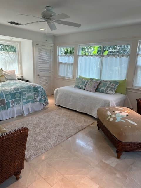 Sunroom Bedroom (Full Bed & Twin Trundle)