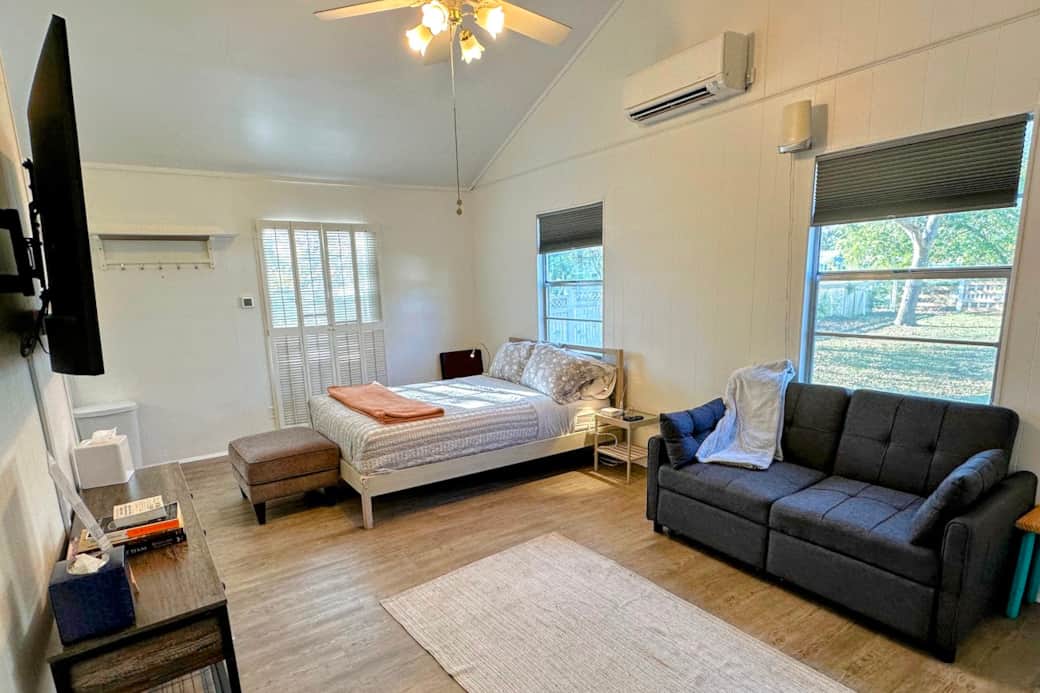 The light in the Casita is gorgeous. The blinds close for privacy. The light in the Casita is gorgeous. The blinds close for privacy.