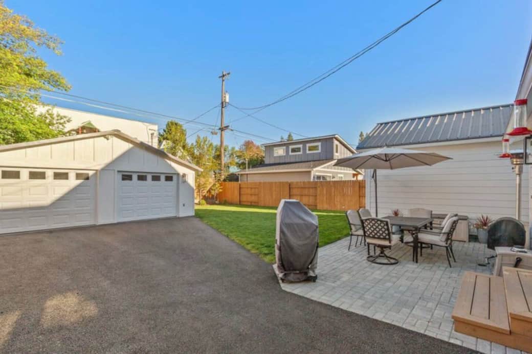 Back patio, BBQ, seating area and a fully fenced in yard. No garage access. Back patio, BBQ, seating area and a fully fenced in yard. No garage access.