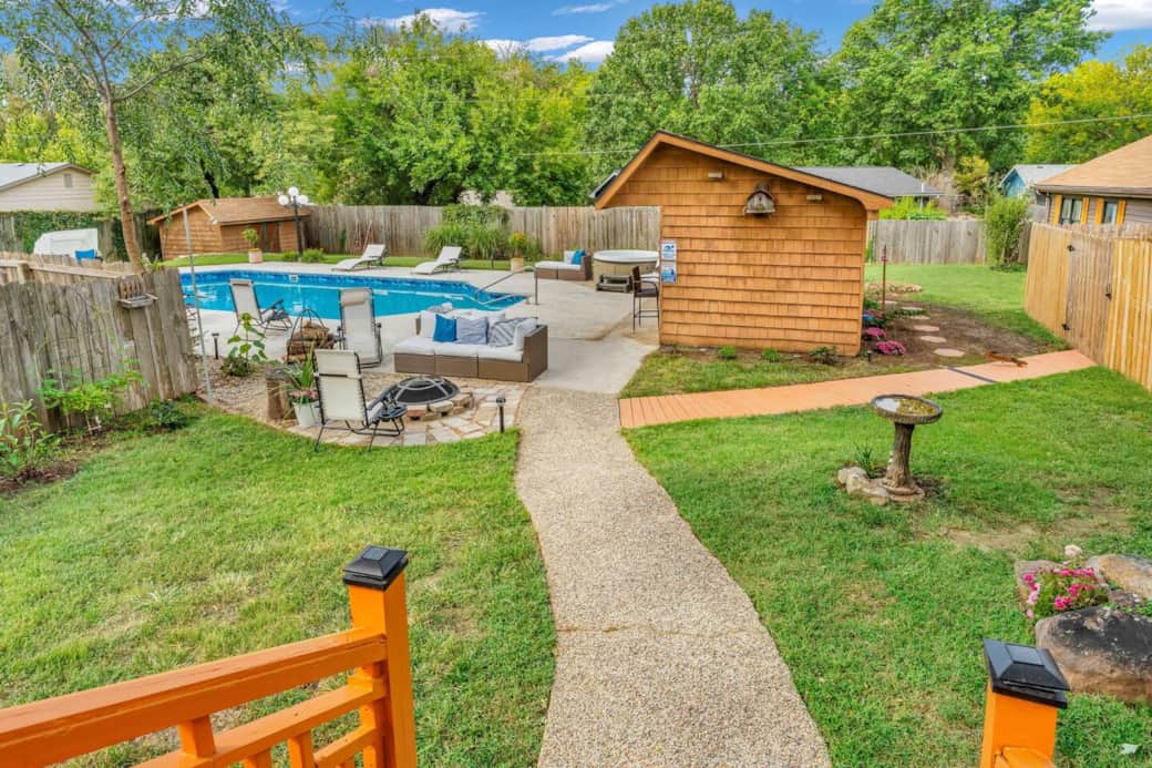 Deck to Pool Area