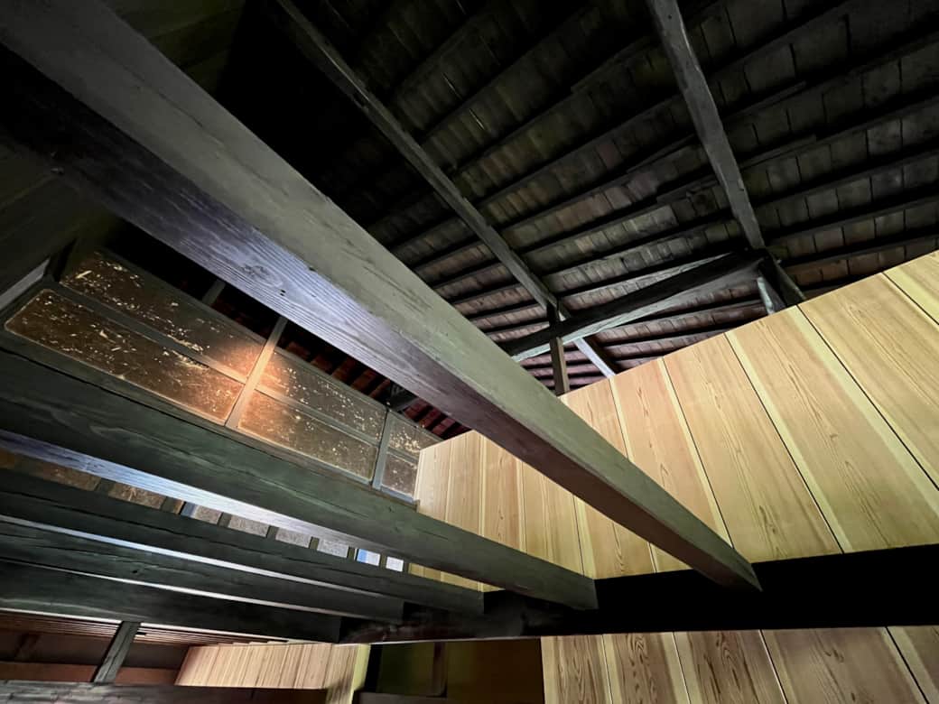 Exposed beams and ceiling