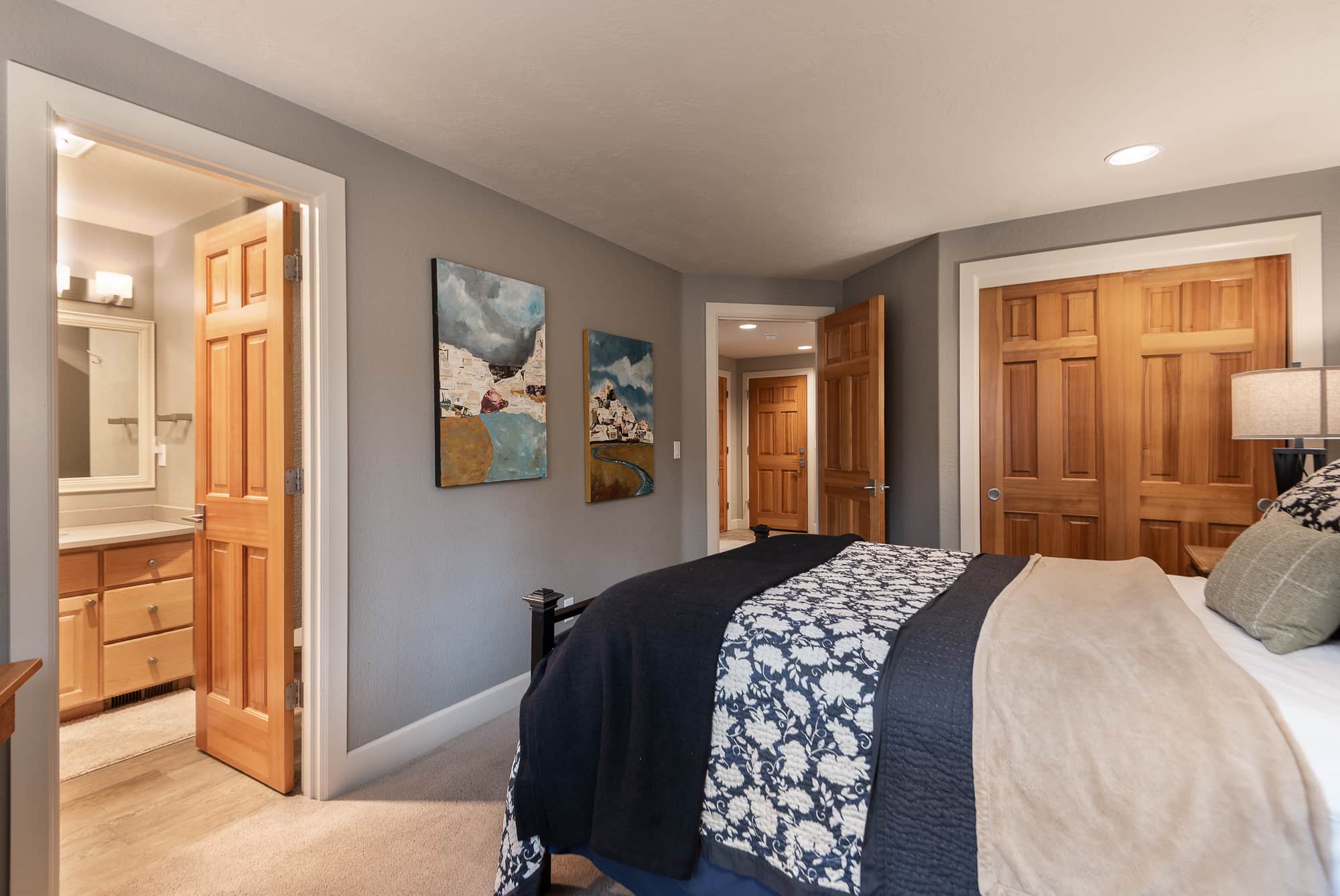 3 en-suite rooms + a bunk room makes everyone happy