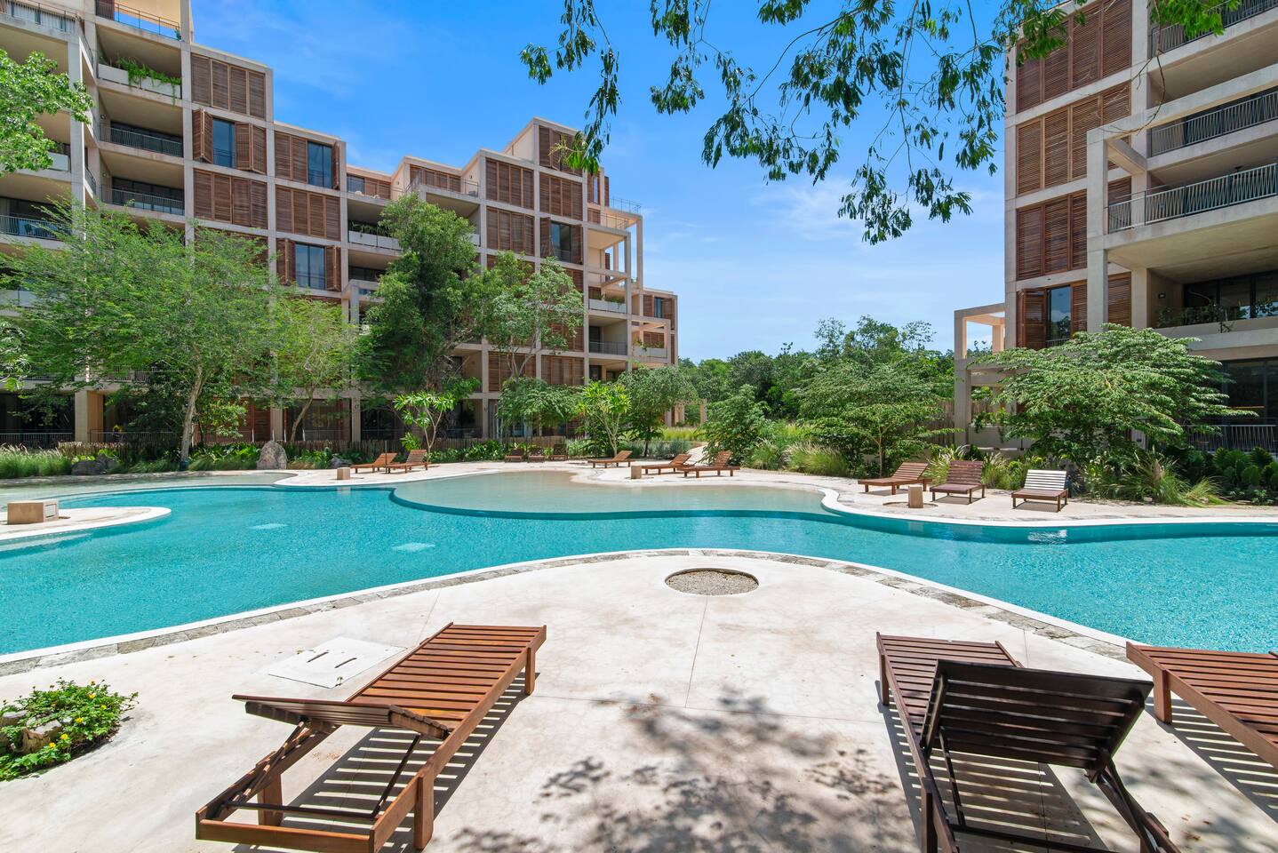Corasol Golf • Beach Club • Pools • Hot Tubs • Gym photo 13