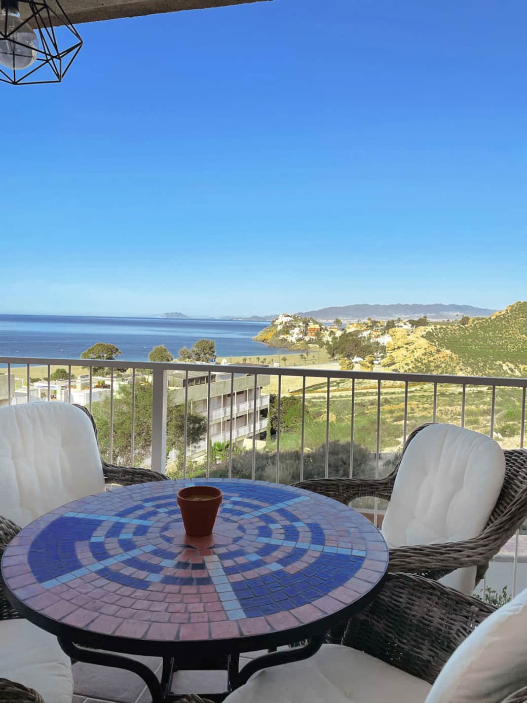 Balkon mit Meerblick