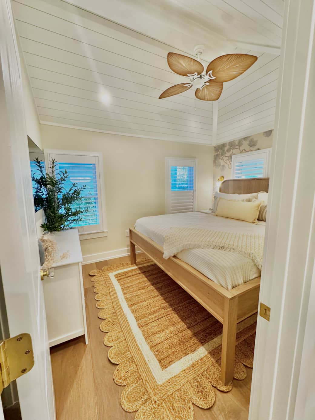 Bedroom two king bed.