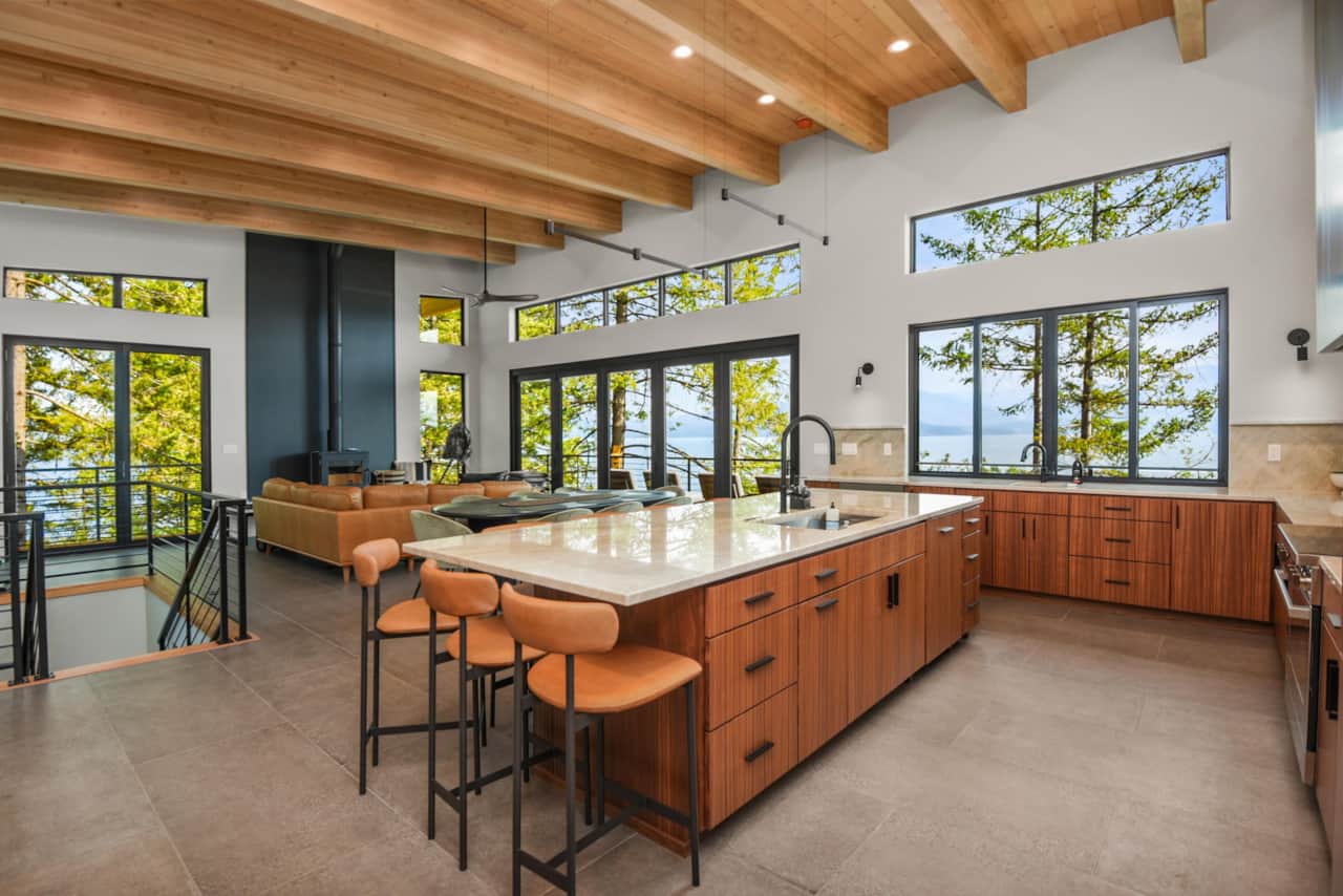 25-web-or-mls-Kitchen-5.jpg