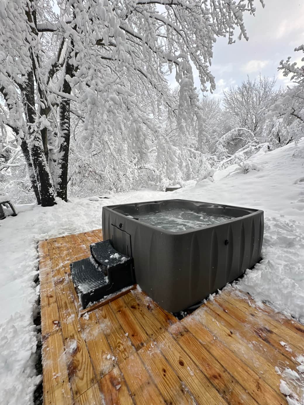 Hot tub Hot tub