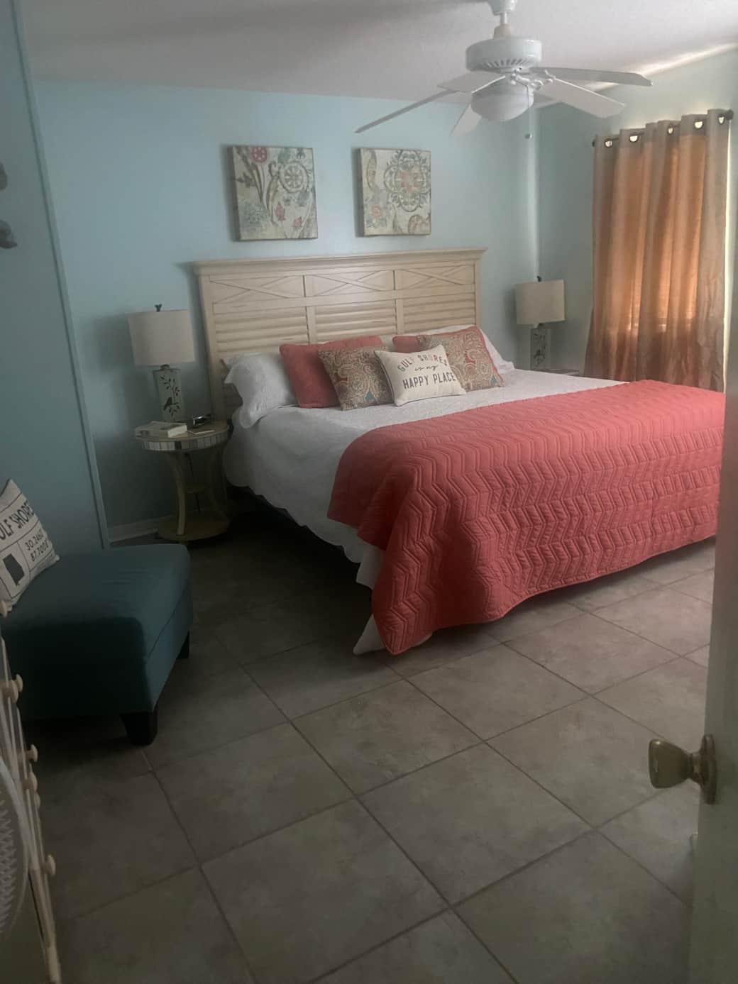 Master Bedroom (King)