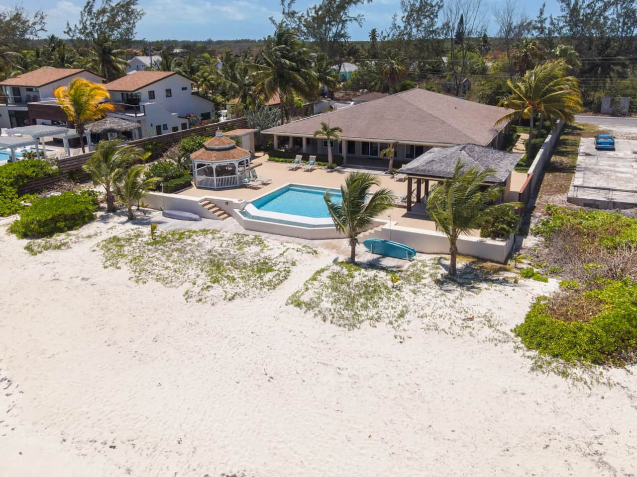 Hart House - Exuma Exclusives Vacation Rentals