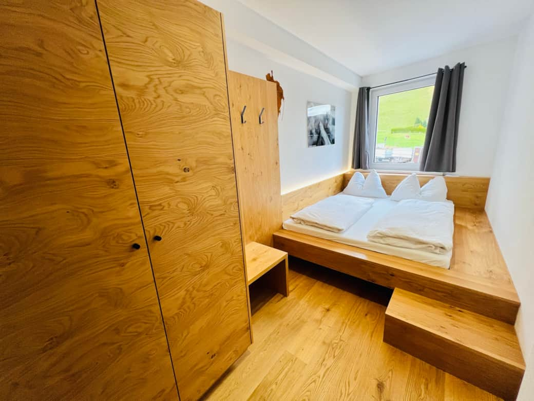 Sleeping Room "Eiche": 100% oak wood