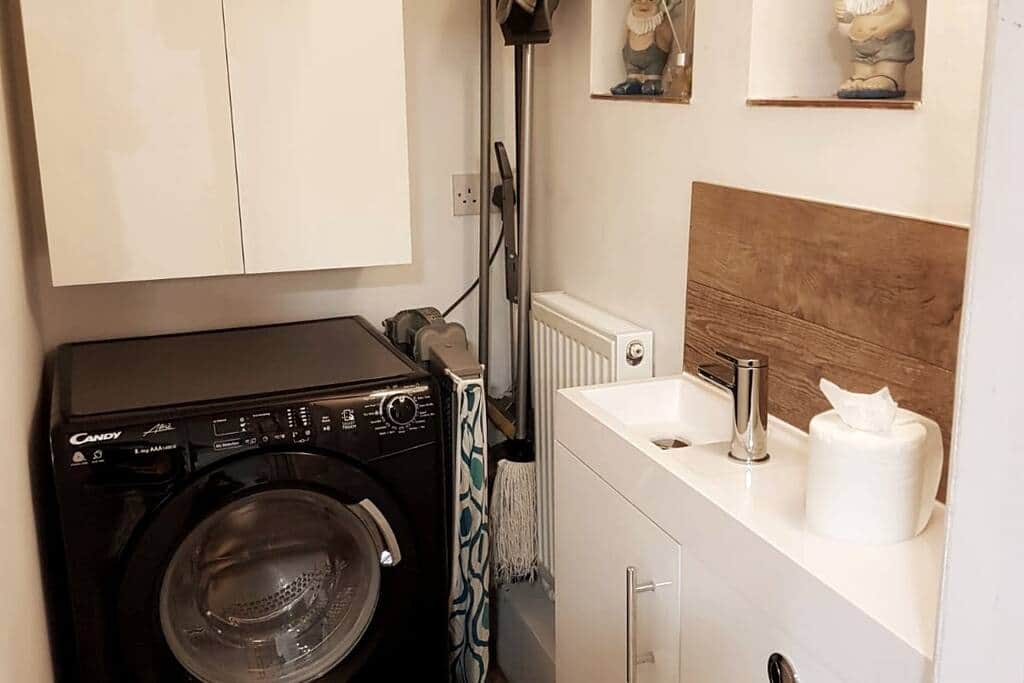 Utility Room just off kitchen with W/C+Sink