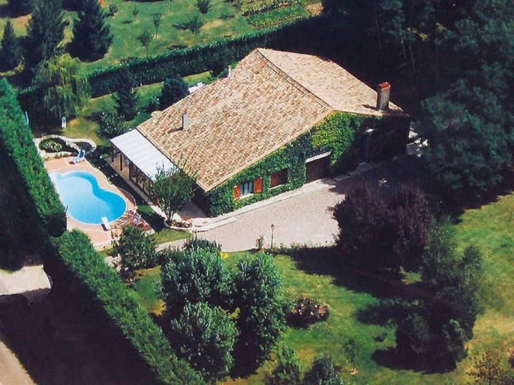 Villa du Hibou in summertime Villa du Hibou in summertime