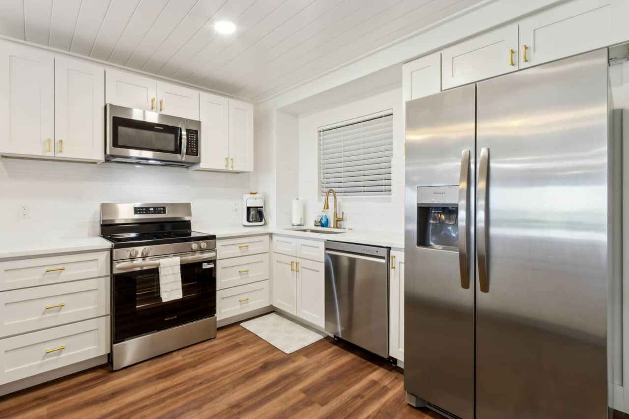 109 Amelia by the Sea - Full Kitchen