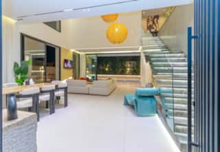 Villa luxe Élégante, Piscine chauffée privée, Jeux — photo 17