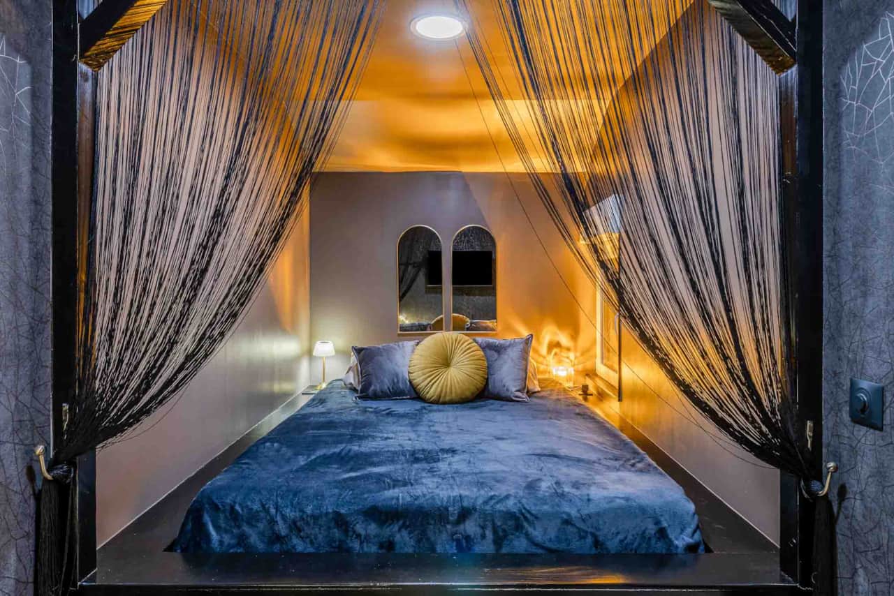 Love room juste 1 nuit villeneuve la guyard 89 chambre double