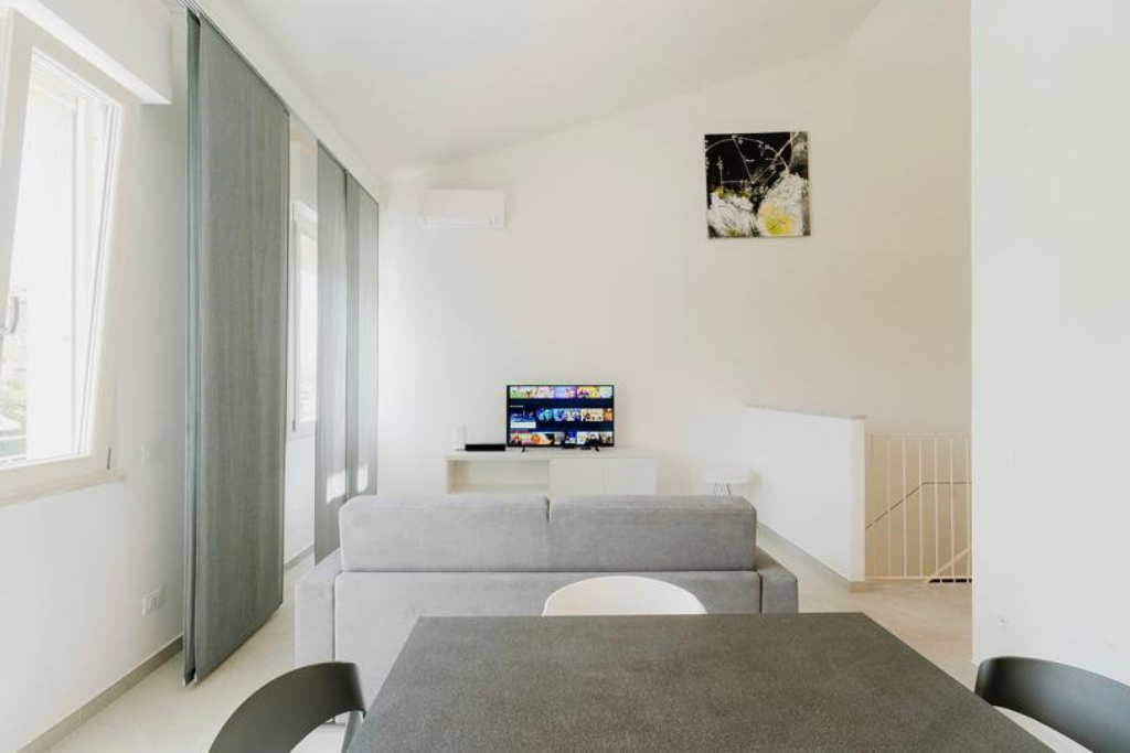 CasaGiallo Versilia — Comfort moderno e ingresso privato