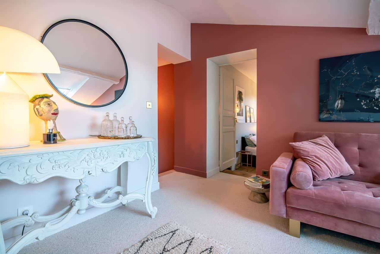 Entrée de la chambre vue salon