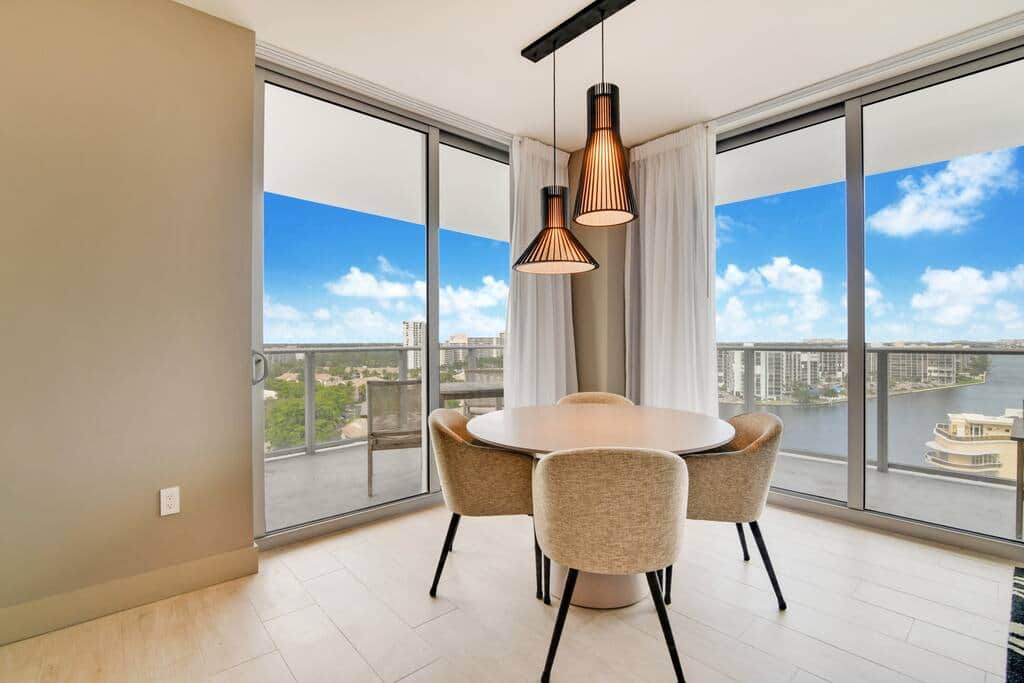 Dinning Room 