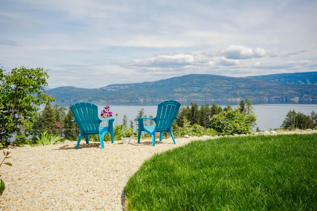 Unwind with Stunning Lake Views from Panoramic Acres Unwind with Stunning Lake Views from Panoramic Acres