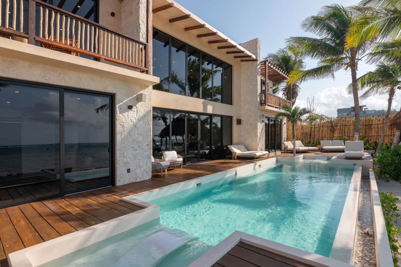 Infinity pool