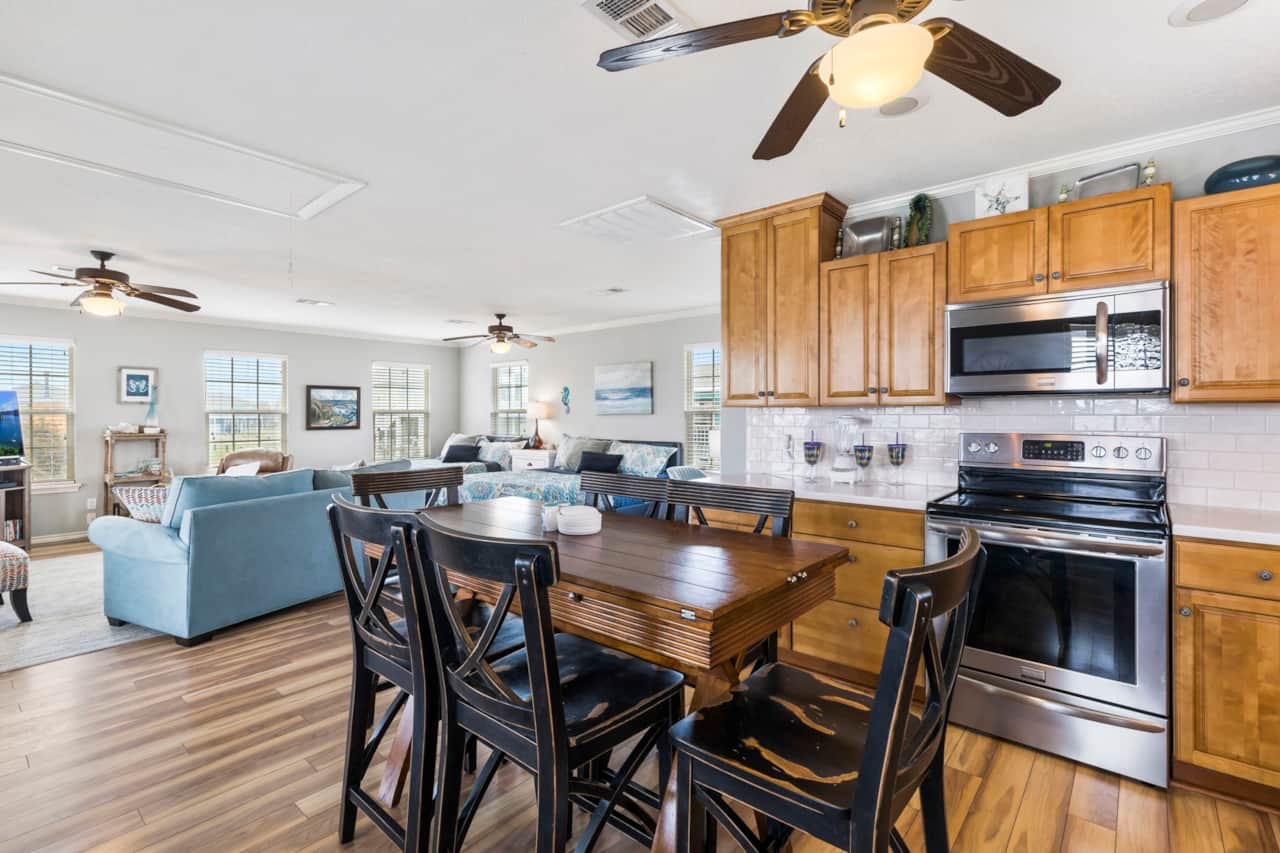 This bright, cheery studio is perfect beach home-base