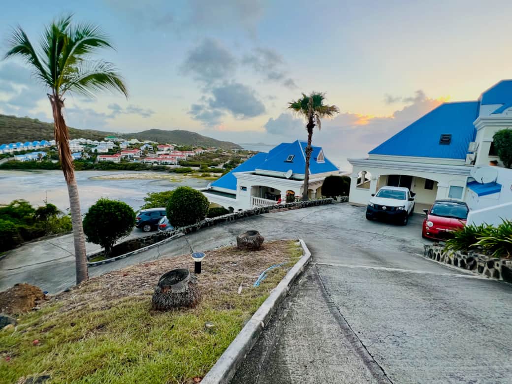 Sxm parking access