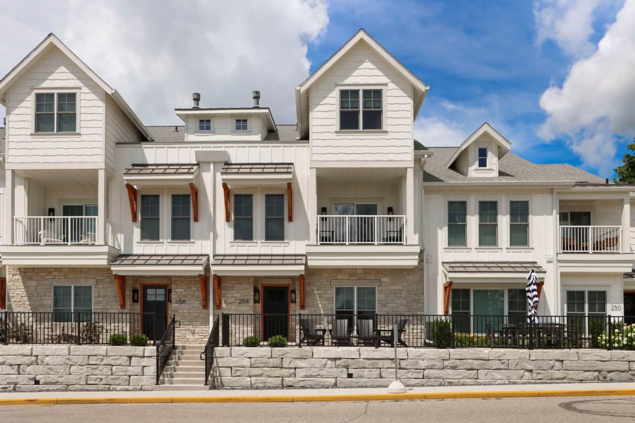 254 Exterior 