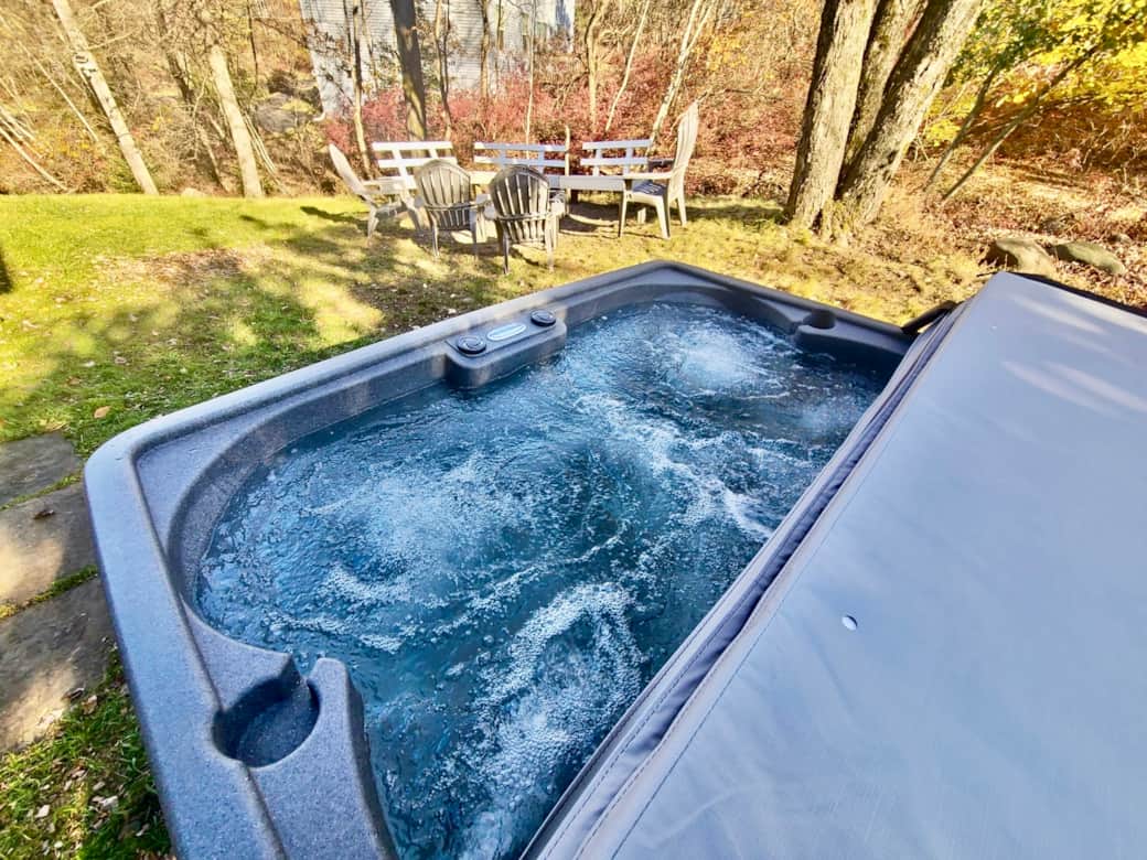 Hot tub Hot tub