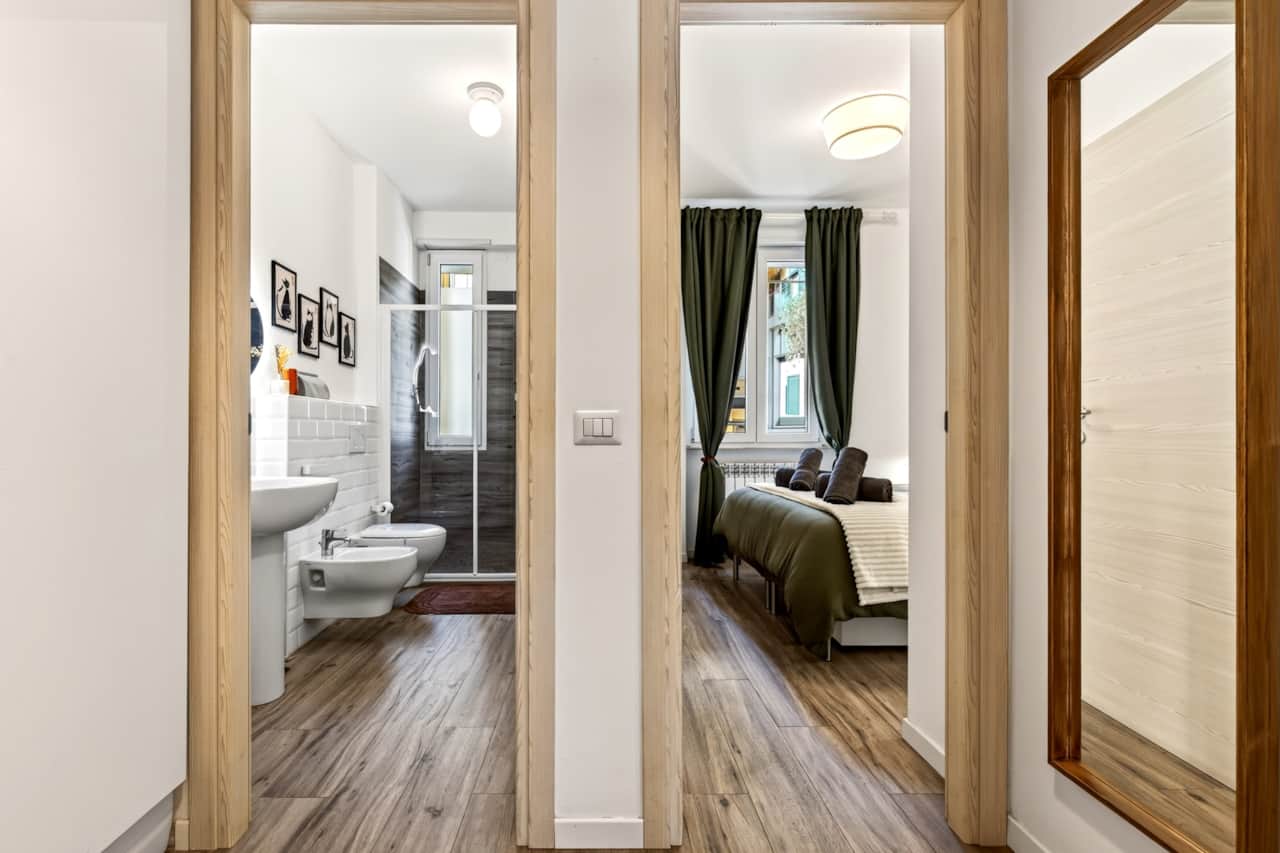 Bathroom and Green room