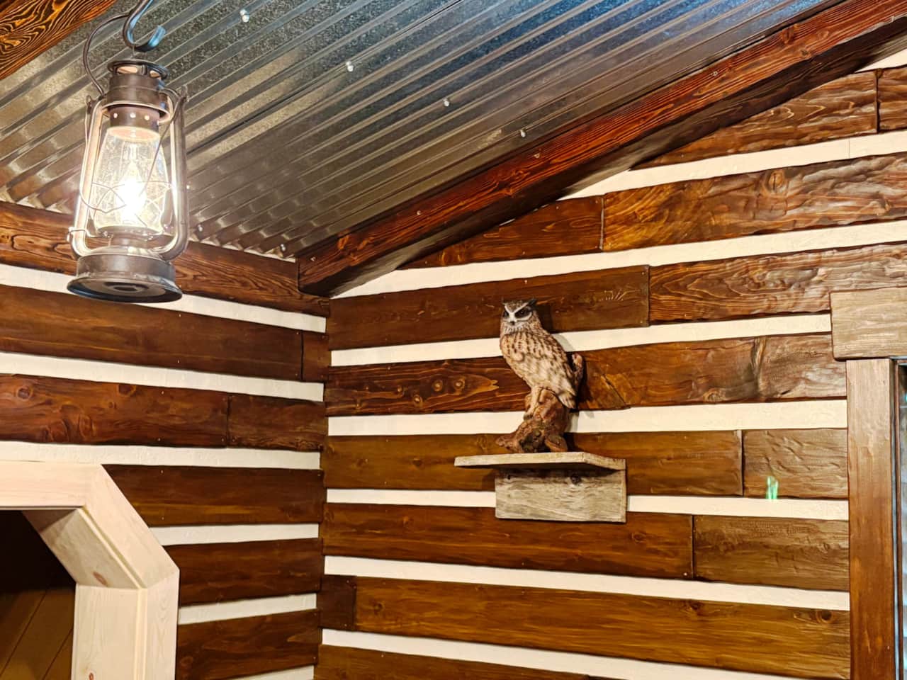 Kodiak Cabin 09