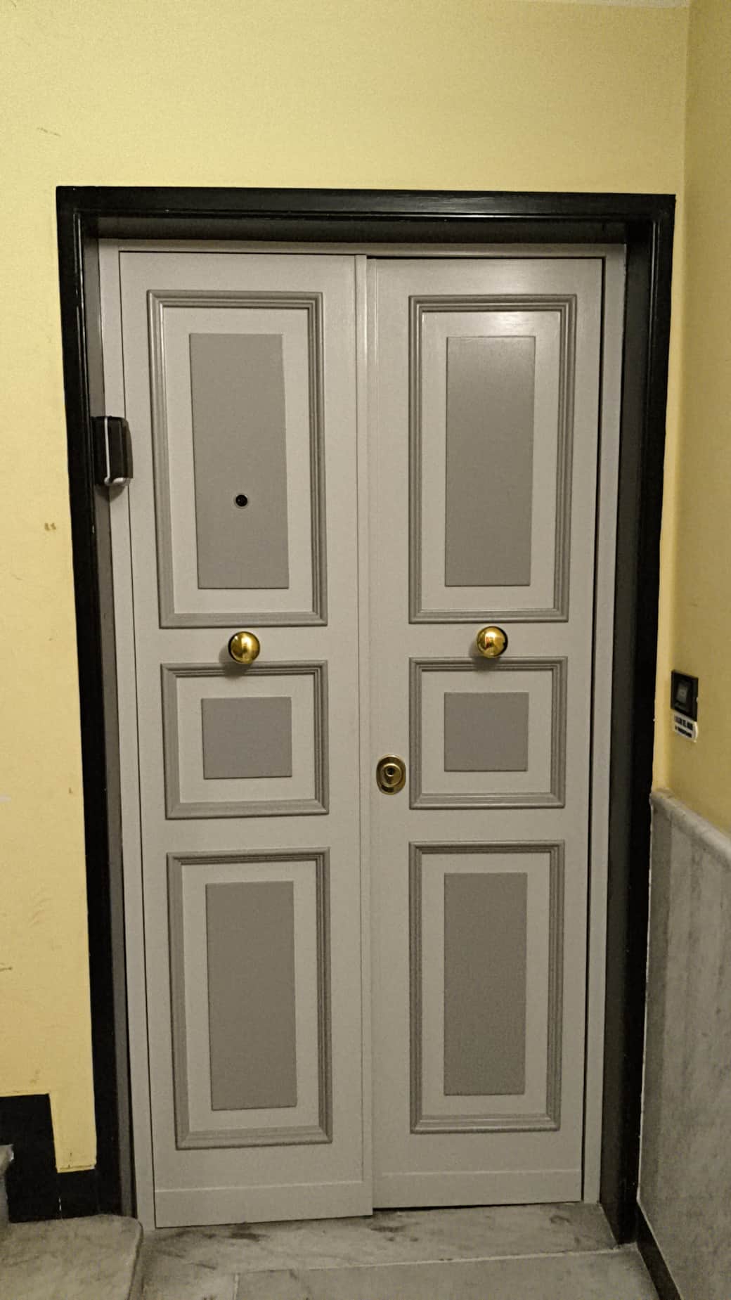 portoncino d'ingresso 